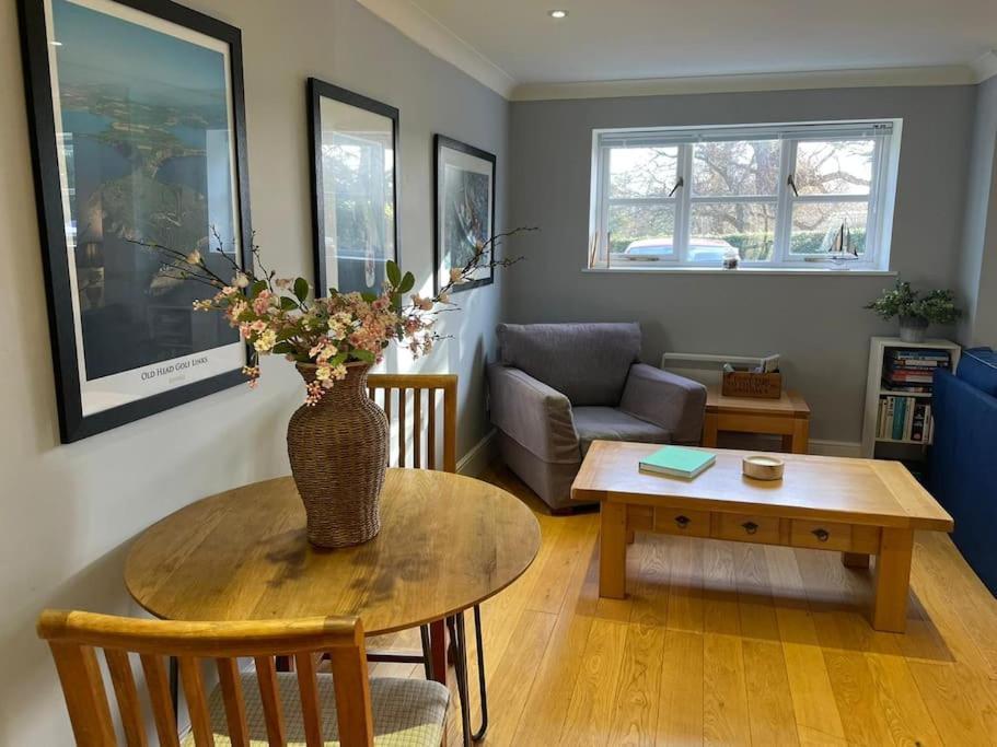 Brook House Apartment Bunbury Экстерьер фото